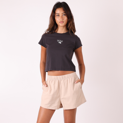 Essential Short - Natural