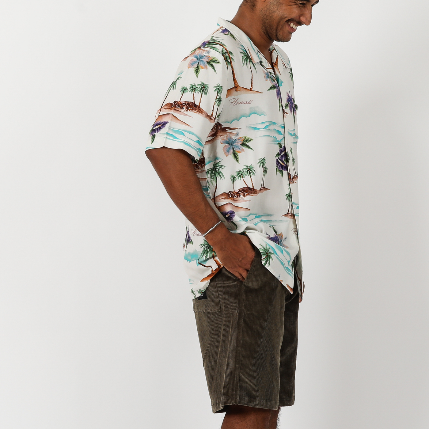 On Vacation S/S Shirt - Bone